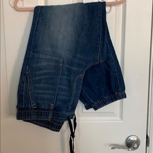 AE Jean jumper pants